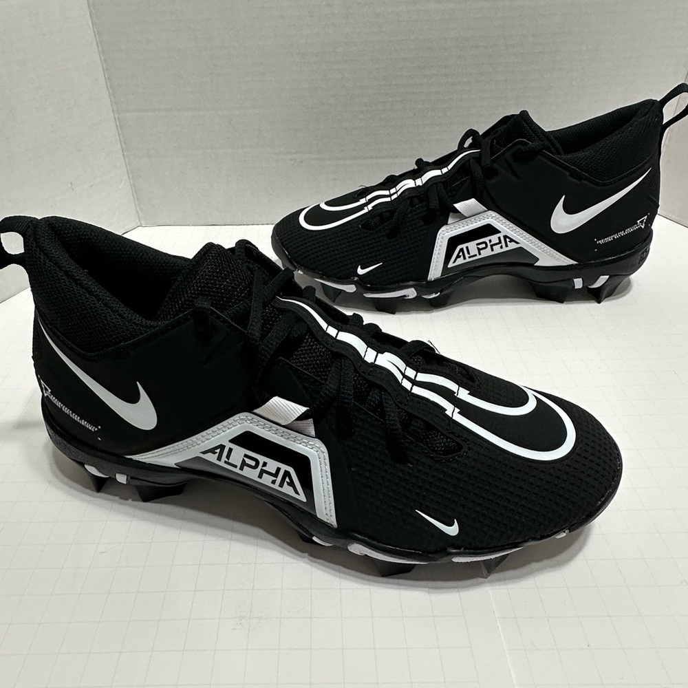 New Nike Alpha Menace 3 Shark Football Cleat Black White Men’s 11, & 15